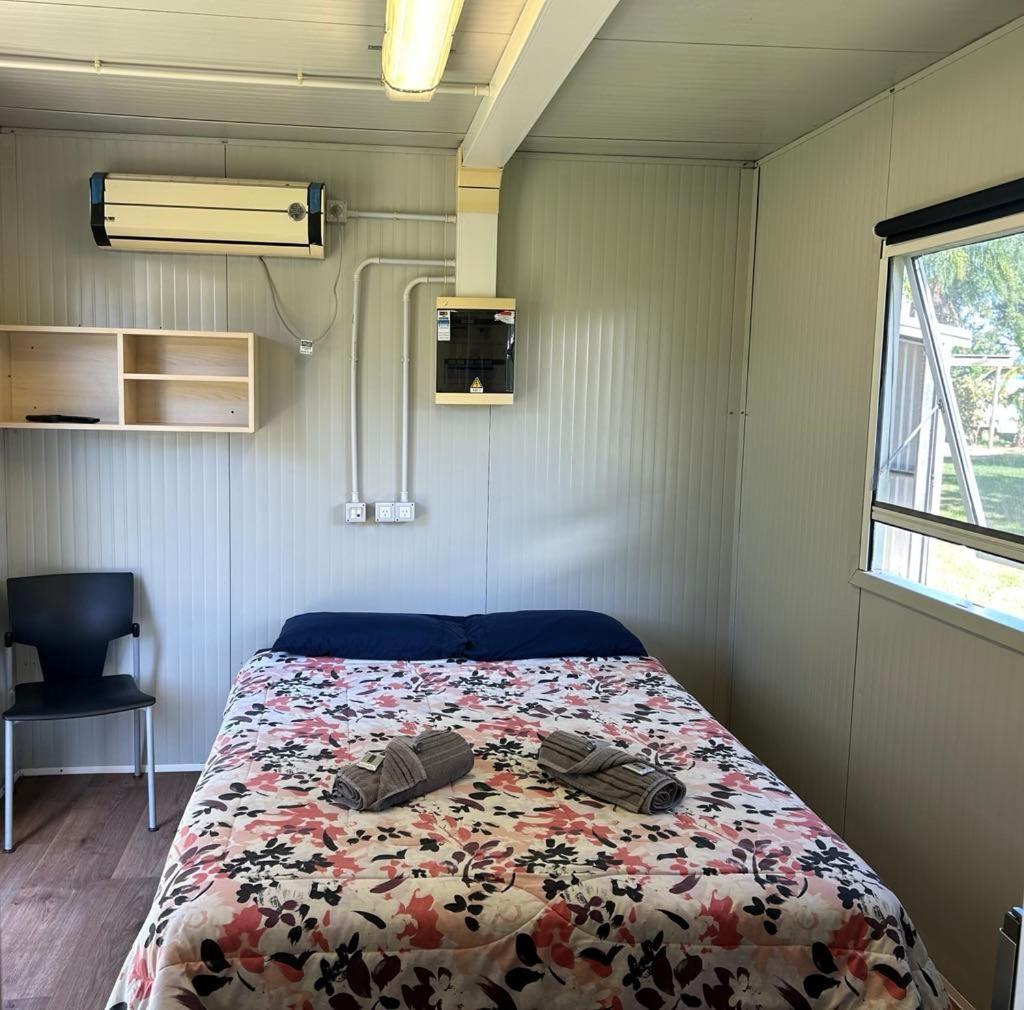 Gundy Pub & Caravan Park Gundiah 外观 照片