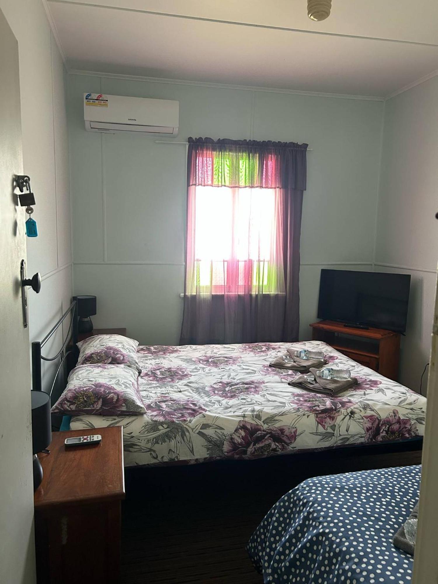 Gundy Pub & Caravan Park Gundiah 外观 照片